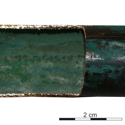 Aufgeschnittenes Rohr zur Überprüfung auf Korrosionsspuren