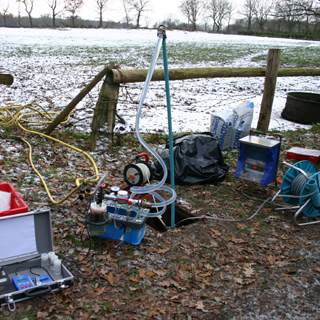 Grundwasseruntersuchungen mithilfe von Pumpversuchen