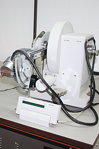 Röntgendiffraktometer zur qualitativen und quantitativen Phasenbestimmungen